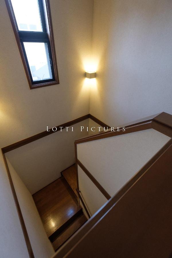 大阪～金閣 Hotel Eksteriør billede